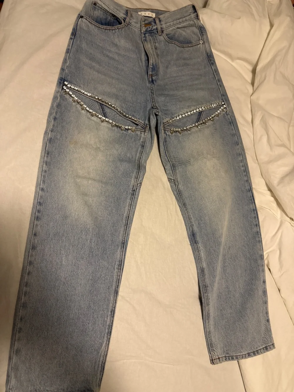 Jeans - Picture 2 of 4